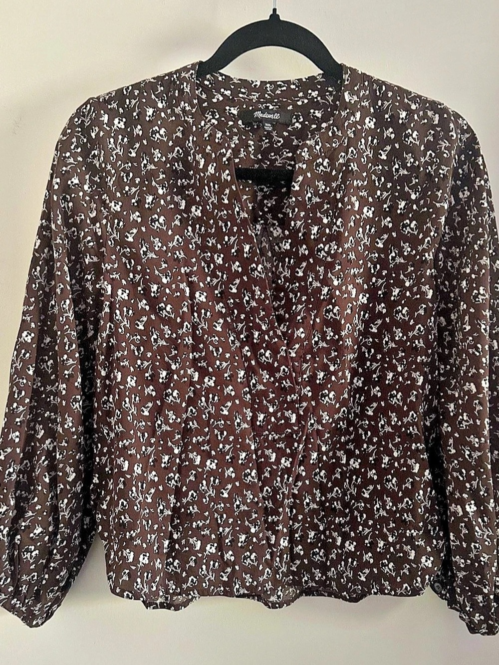Mango Floral Blouse in Brown & White Size Medium